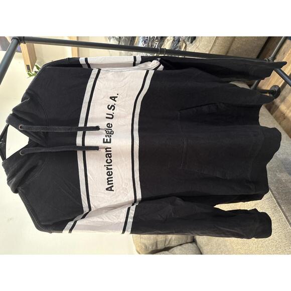 American Eagle U.S.A. Hoodie - Stylish & Comfortable - Picture 1 of 3